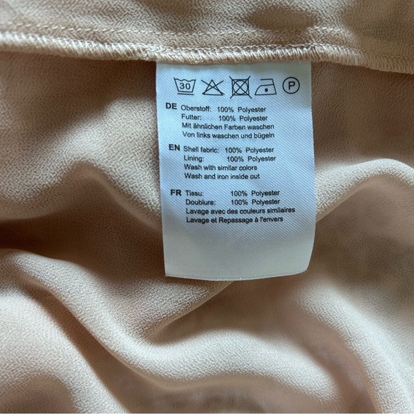 Hallhuber Pleated Blush Halter Dress with Black Trim – SZ 4 US - Picture 3 of 5